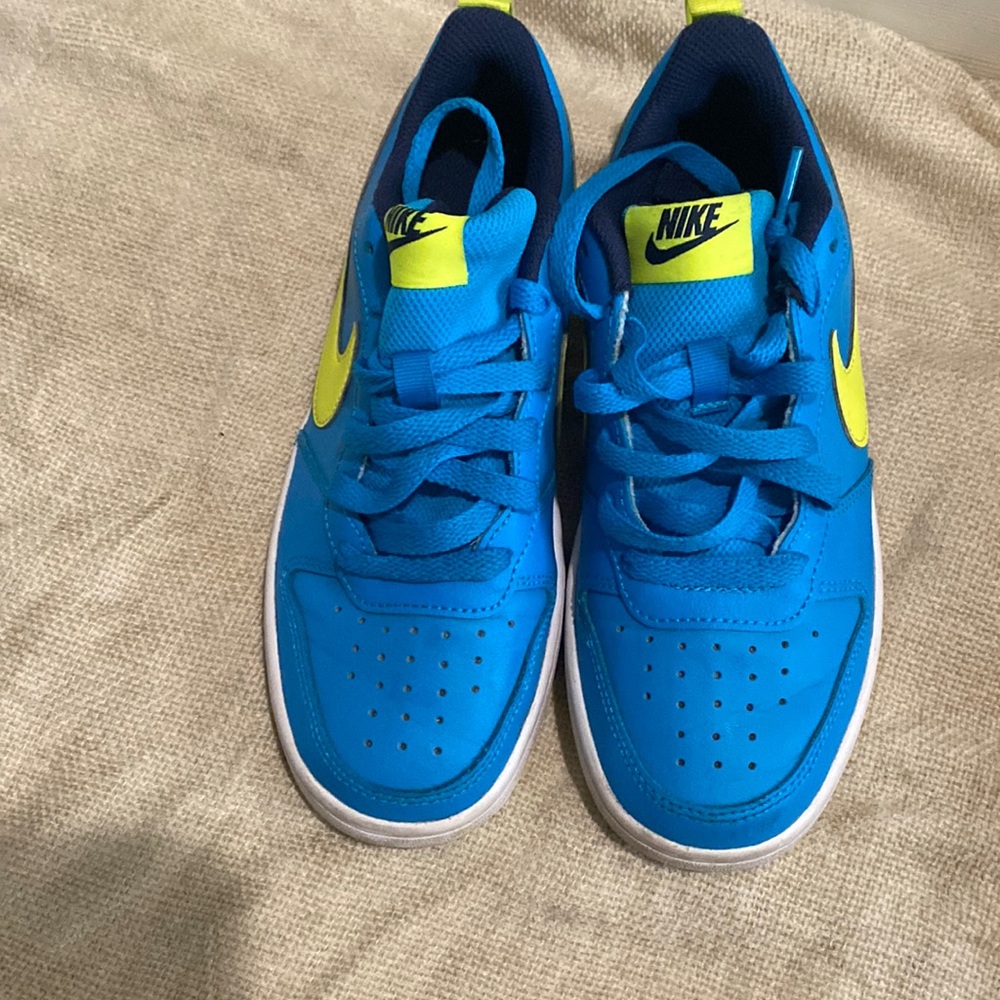 Blue, Lime and Navy Nike shoes size 4Y